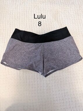 lululemon athletica Black Waistband with Heather Gray Athletic Shorts